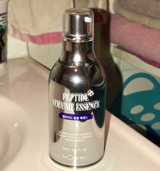 닥터펩티 제이앤코슈 펩타이드 볼륨 에센스 50ml — 5점을 준 리뷰어가 2018년 11월 올린 사용 사진