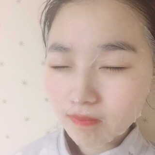 웰더마 사파이어 콜라겐 임팩트 에센셜 마스크 — 5점을 준 리뷰어가 2019년 4월 올린 사용 사진