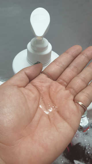 (주)에네스티 믹스베리 단백질 폭탄 샴푸 1000g — 5점을 준 리뷰어가 2019년 12월 올린 사용 사진