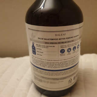 달리프 베러 퍼퓸 샴푸 1000ml 레이니데이 or 일랑로즈 — 5점을 준 리뷰어가 2020년 2월 올린 사용 사진