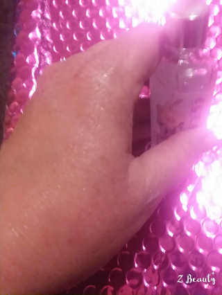 엘리자베카 Elizavecca Witch Piggy Hell-pore EGF 스페셜 앰플 — 5점을 준 리뷰어가 2018년 4월 올린 사용 사진