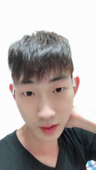 다슈코리아 다슈 포 맨 프리미엄 울트라 본드 젤 다운펌 — 5점을 준 리뷰어가 2018년 11월 올린 사용 사진
