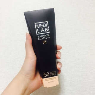 데이셀코스메틱 메디 랩 블랙로즈 블로썸 비비 50g — 3.83점을 준 리뷰어가 2017년 7월 올린 사용 사진