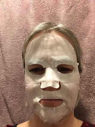 아이뽀 모든 피부 타입을위한 AIPPO Expert Hydrating Mask — 4.67점을 준 리뷰어가 2018년 3월 올린 사용 사진