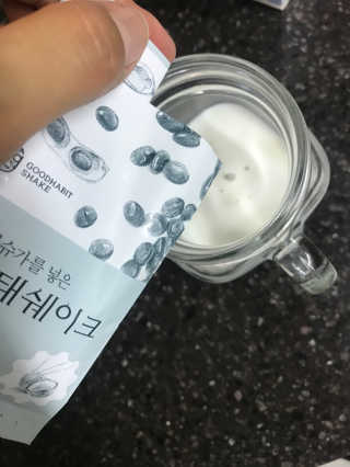 착한습관 귀리쉐이크와 서리태쉐이크 — 5점을 준 리뷰어가 2018년 8월 올린 사용 사진