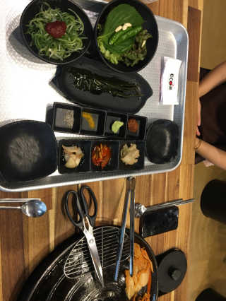 [화덕고깃간 마곡발산점] 화덕삼겹살2인분 — 4.5점을 준 리뷰어가 2019년 5월 올린 사용 사진