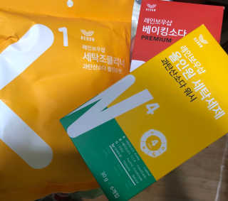 레인보우샵 올인원세탁세제,베이킹소다 스틱포6개입+세탁조클리너 — 5점을 준 리뷰어가 2018년 4월 올린 사용 사진
