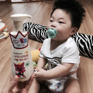 베비언스 핑크퐁 사이사이로 버블 핸드워시 — 5점을 준 리뷰어가 2017년 8월 올린 사용 사진