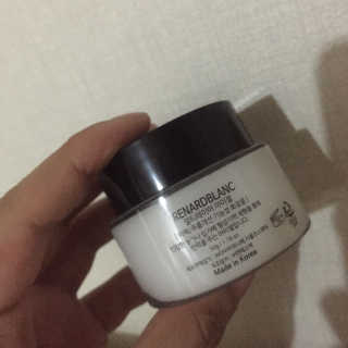 르나드블랑 멀티레이어 아이젤(50g) — 4.67점을 준 리뷰어가 2017년 5월 올린 사용 사진