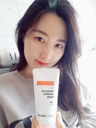 벨라몬스터 스트레스 아웃 솔루션 당근시카 약산성폼 — 5점을 준 리뷰어가 2018년 11월 올린 사용 사진