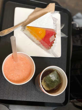[카페 레드빅_서교동] 20000원 메뉴 이용권 — 5점을 준 리뷰어가 2019년 2월 올린 사용 사진