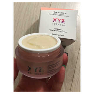 XYZ FORMULA 워터폴 라인 세라크라운 메모리 크림 — 5점을 준 리뷰어가 2018년 3월 올린 사용 사진