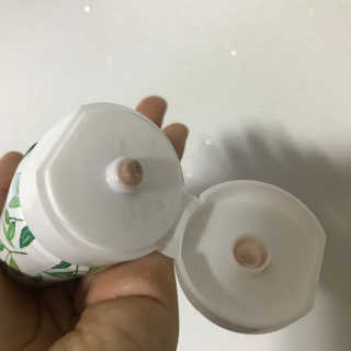 에포나 제주 녹차꽃 화산송이 폼클렌저 — 3점을 준 리뷰어가 2019년 2월 올린 사용 사진