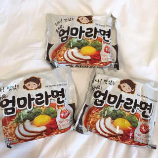 라면 그대로가 제일 맛있는 더엄마라면 — 5점을 준 리뷰어가 2019년 7월 올린 사용 사진