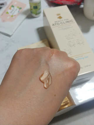 뷰티여우_아토클리닉 [아토클리닉] 아기들이 쓰는 보습, 진정 수딩젤 2개 — 5점을 준 리뷰어가 2019년 5월 올린 사용 사진