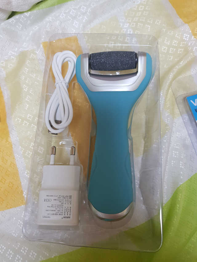 비비도 클린 FOOT 각질제거기 리뷰 사진