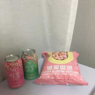 GS25 벚꽃 팝콘 + 벚꽃스파클링 + 벚꽃 청포도 에이드 — 3점을 준 리뷰어가 2018년 3월 올린 사용 사진