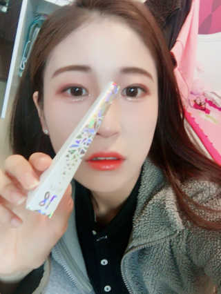 딜라잇18 홀리몰리 글리터라이너 — 4.5점을 준 리뷰어가 2016년 10월 올린 사용 사진