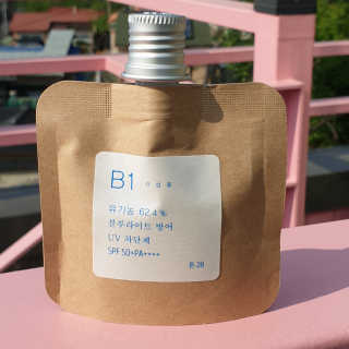 톤28 유기농 블루라이트 방어 UV 차단거리 건성용 B1 — 4점을 준 리뷰어가 2019년 5월 올린 사용 사진