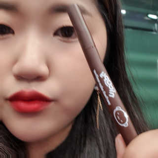 니코피 퍼펙트 엣지 아이라이너 — 5점을 준 리뷰어가 2019년 12월 올린 사용 사진