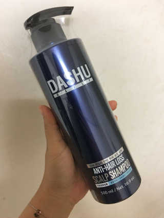 다슈코리아 다슈 데일리 한방 두피 골드 샴푸 500ml — 4.67점을 준 리뷰어가 2017년 11월 올린 사용 사진