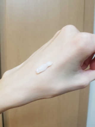 일동제약 퍼스트랩 프로바이오틱 수딩 젤 크림 — 5점을 준 리뷰어가 2018년 9월 올린 사용 사진