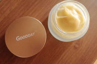 GoodDay Skincare GoodDay 강황 크림 — 5점을 준 리뷰어가 2019년 5월 올린 사용 사진