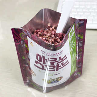 아우노그라노 오리지날, 진짜 베리, 진짜 카카오 — 5점을 준 리뷰어가 2018년 1월 올린 사용 사진