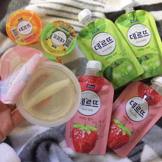 데르뜨 떠먹는 과일 3종, 짜먹는 과일 2종 총 10개 체험 — 5점을 준 리뷰어가 2020년 3월 올린 사용 사진