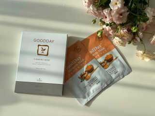 GoodDay Skincare GoodDay 강황 마스크 — 4.5점을 준 리뷰어가 2020년 2월 올린 사용 사진