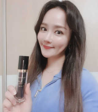 JM솔루션 물광 커버 파운데이션 럭셔리 — 3점을 준 리뷰어가 2019년 1월 올린 사용 사진