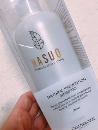 셀리본 하수오 내츄럴 프리벤션 탈모관리 샴푸 300ml — 5점을 준 리뷰어가 2019년 11월 올린 사용 사진