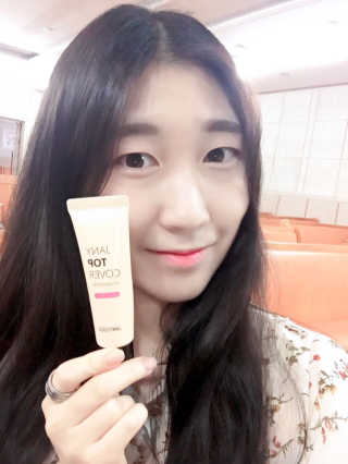 제니코코 제니 탑 커버 파운데이션 — 4.67점을 준 리뷰어가 2017년 5월 올린 사용 사진