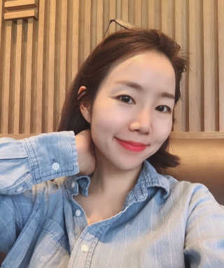 우드버리 울트라 에이치디 스무디 벨벳 틴트 — 4.5점을 준 리뷰어가 2019년 6월 올린 사용 사진