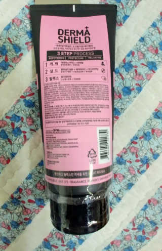 어파티 더마실드 바디워시 코튼블러썸 300ml — 4.67점을 준 리뷰어가 2018년 8월 올린 사용 사진