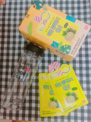 장수농가 리얼깔라만시 원샷 50ml 10팩+보틀 — 4.5점을 준 리뷰어가 2019년 5월 올린 사용 사진