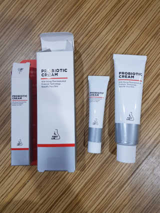 일동제약 퍼스트랩 프로바이오틱 크림 50ml — 5점을 준 리뷰어가 2018년 10월 올린 사용 사진