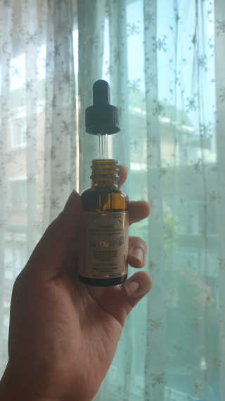 [스킨큐어] 산다화 비타민C 화이트닝 에센스 30ml — 5점을 준 리뷰어가 2019년 7월 올린 사용 사진