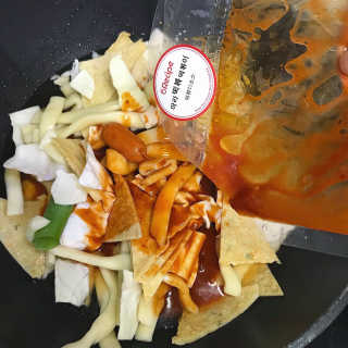 식스레시피 마라떡볶이 쿠킹박스 2인분 — 5점을 준 리뷰어가 2019년 7월 올린 사용 사진