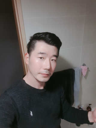 다슈코리아 다슈 클래식 타이거 레이지 수성 포마드 — 4점을 준 리뷰어가 2019년 2월 올린 사용 사진