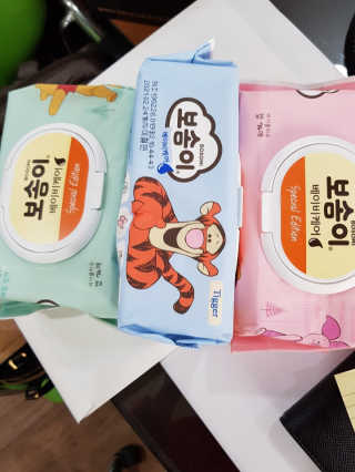 보솜이 아기물티슈 베이비케어 푸에디션 캡 74매 10입 — 5점을 준 리뷰어가 2019년 4월 올린 사용 사진
