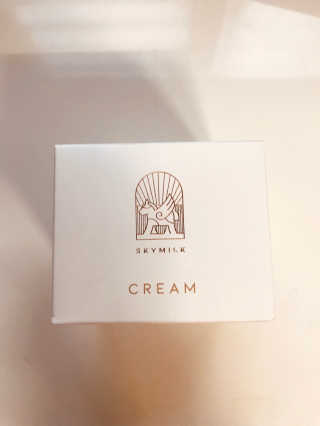 스카이밀크 SKYMILK 당나귀밀크 크림 — 5점을 준 리뷰어가 2019년 12월 올린 사용 사진