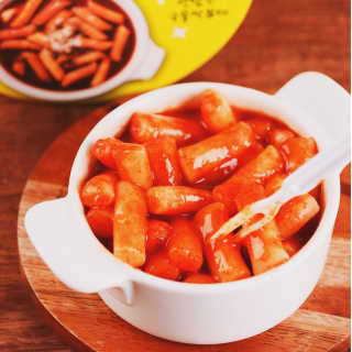청담동말자싸롱 말자네떡볶이4EA말자네빠삭빠삭감튀5EA — 4점을 준 리뷰어가 2019년 1월 올린 사용 사진