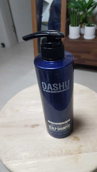 다슈코리아 다슈 데일리 단백질 한방 두피 골드 샴푸 500ml — 5점을 준 리뷰어가 2020년 3월 올린 사용 사진