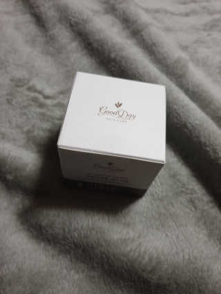 GoodDay Skincare GoodDay 강황 크림 — 5점을 준 리뷰어가 2019년 8월 올린 사용 사진