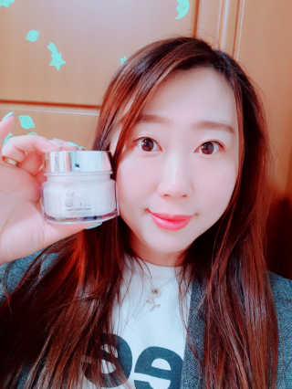 파시스 올인원 진주 화이트닝 크림 100ml — 5점을 준 리뷰어가 2019년 4월 올린 사용 사진