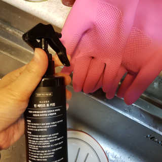 PEACE MOMENT 피스모먼트 인세컨즈포키친 320mL 천연살균소독제 — 5점을 준 리뷰어가 2018년 10월 올린 사용 사진