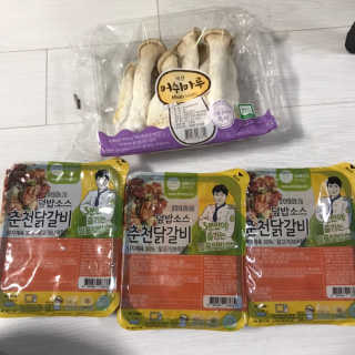 뜰아채유통 춘천닭갈비덮밥소스와 머쉬마루 버섯 — 4.5점을 준 리뷰어가 2018년 10월 올린 사용 사진
