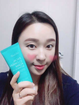 롤리오 페이셜 클렌징 폼 보타니컬 믹스 — 4.33점을 준 리뷰어가 2018년 5월 올린 사용 사진