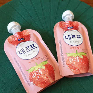 데르뜨 떠먹는 과일 3종, 짜먹는 과일 2종 총 10개 체험 — 5점을 준 리뷰어가 2020년 3월 올린 사용 사진